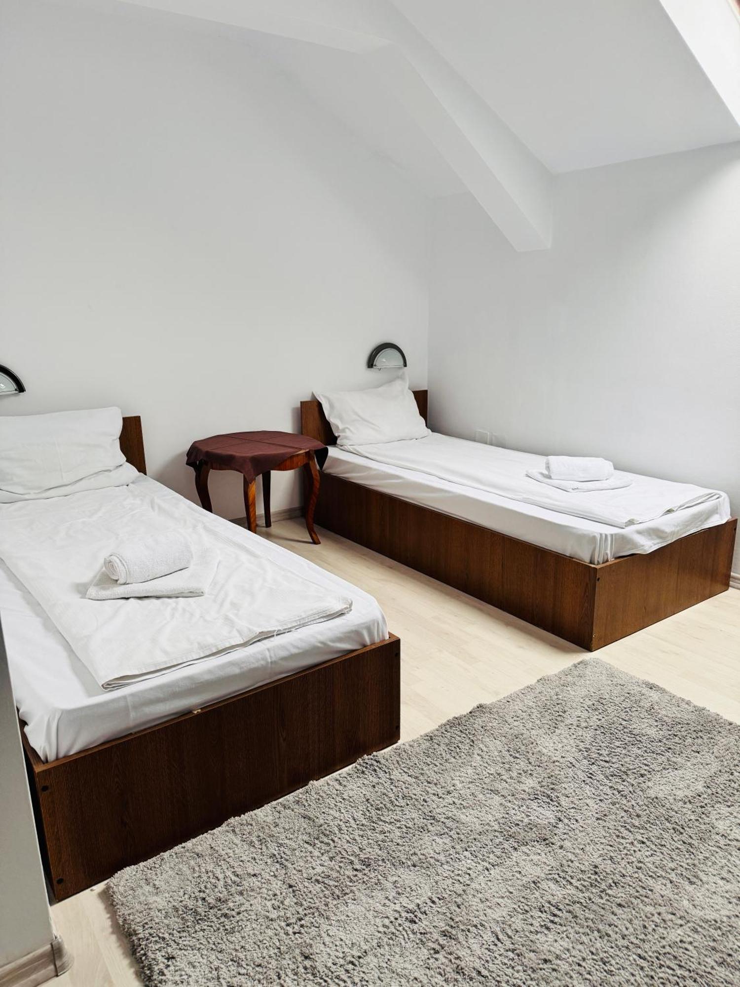 Complex Select Hotell Mediaş Eksteriør bilde