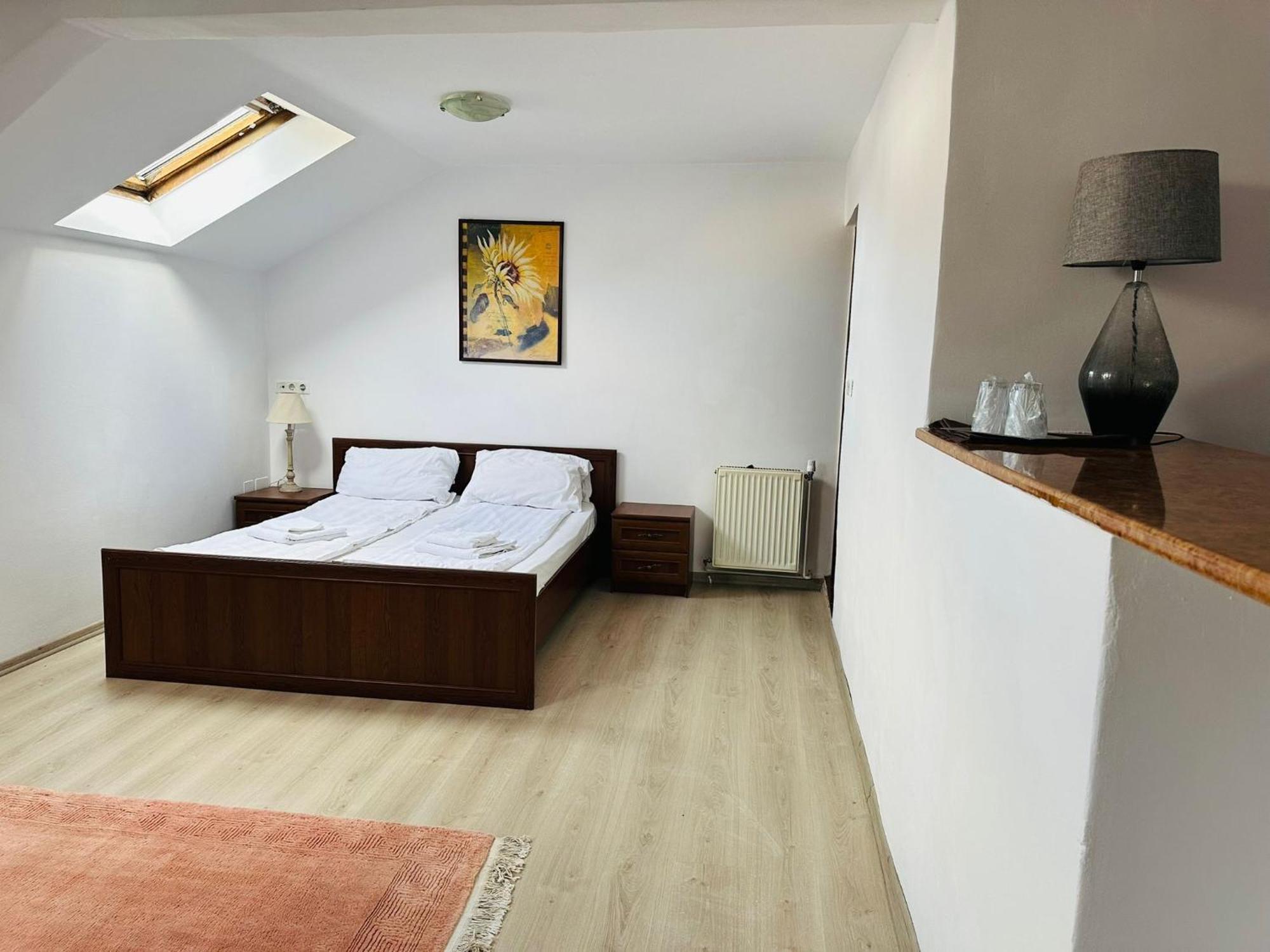 Complex Select Hotell Mediaş Eksteriør bilde